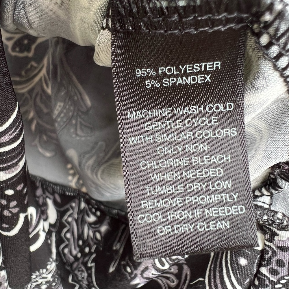 WHBM Paisley Ruched Dress with V Neck and tie Women’s Small - Picture 7 of 10